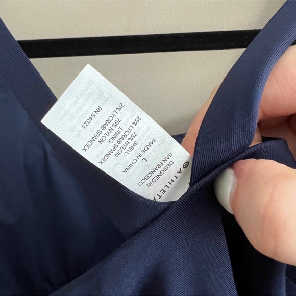 ATHLETA Adriata One Piece Swim in Navy Blue with Side Ruching Size Large casual - Picture 5 of 5